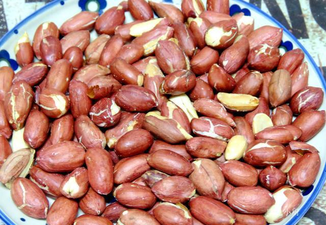 核桃|秋天,吃核桃栗子都不如吃它,多买点屯起来,一年四季都能吃