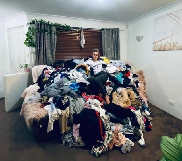 冰川思想库|澳洲女子衣物两个月没洗堆成山，拿出去洗，送回来装了满满50袋