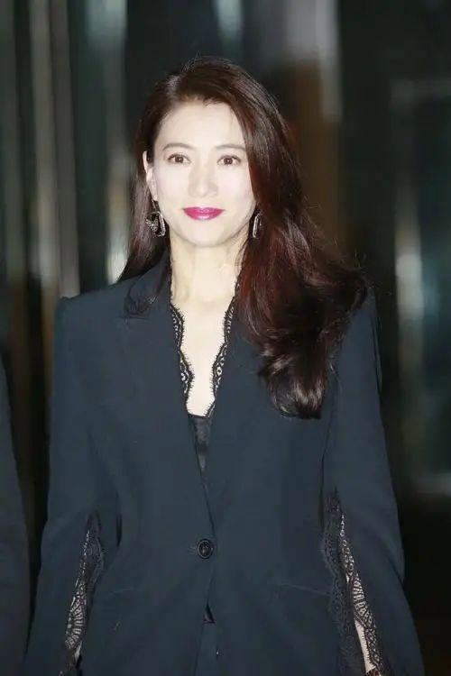 被称“国宝级”的洗发水,因低价被看不起,袁咏仪:我都用8年了