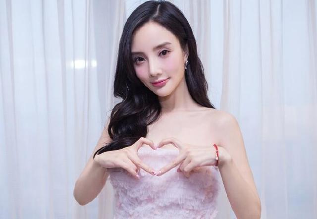 明星|私下与男星关系混乱的“伪清纯”女明星，最后一个的做法让人无语