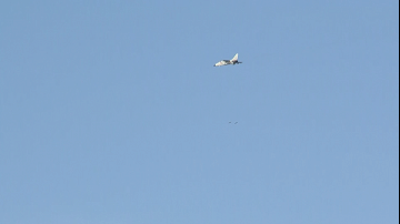 利比亚|美澳联合军舰靠近南沙，解放军果断出击拦截 ，绝不让外敌前进一步！