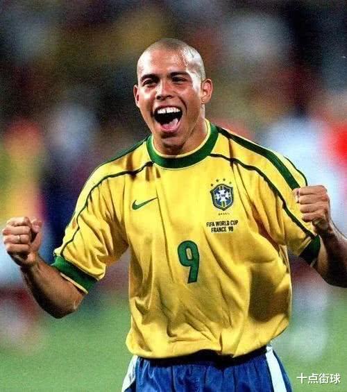 「罗纳尔多」43岁罗纳尔多：经历4段婚姻已有一儿两女，如今找了个小17岁女友