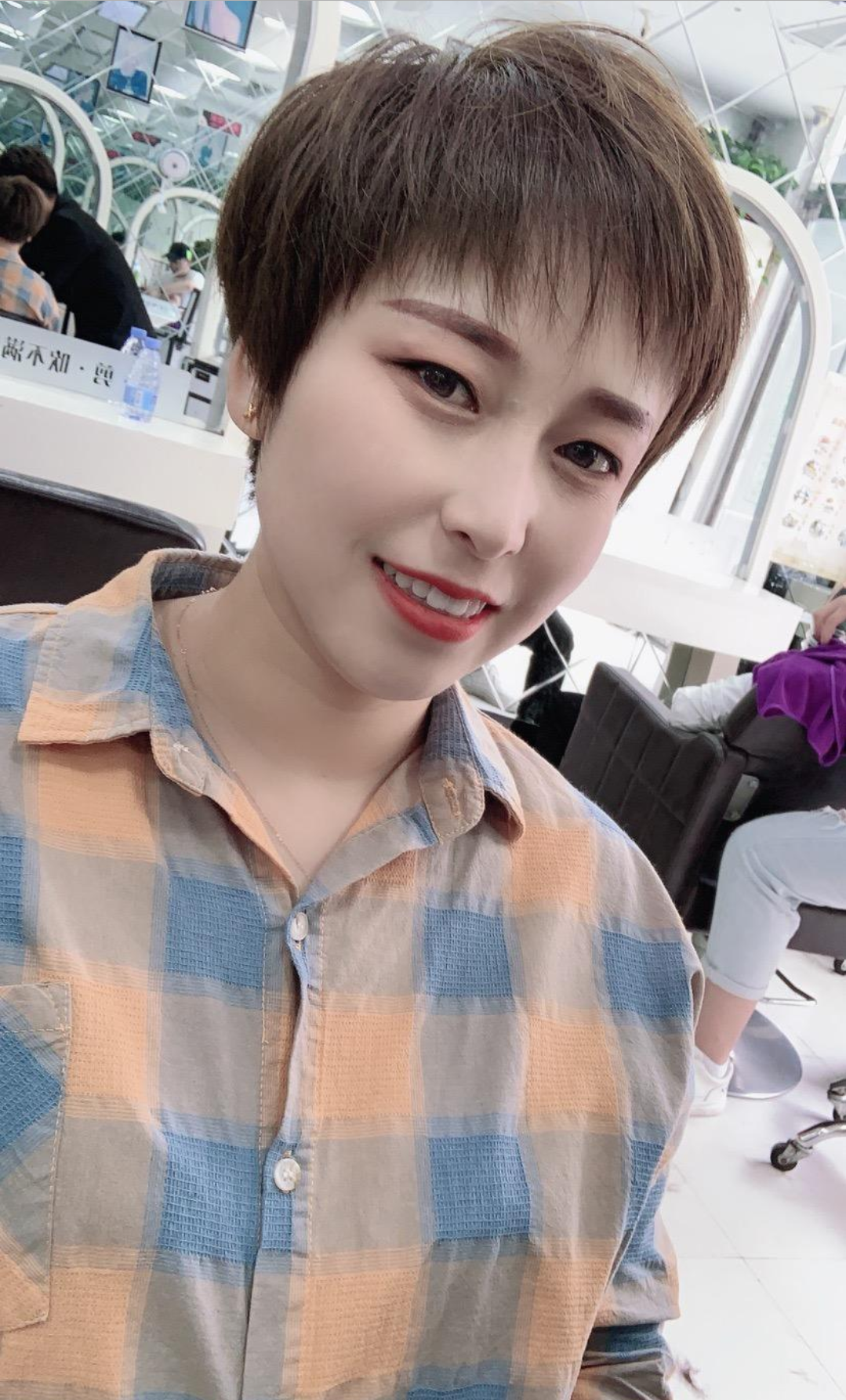 护肤|越剪越显小发型22款