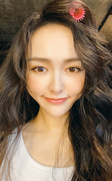 唐嫣|唐嫣生女才一年，就又传出\好消息\，这一次太稳，都替罗晋开心