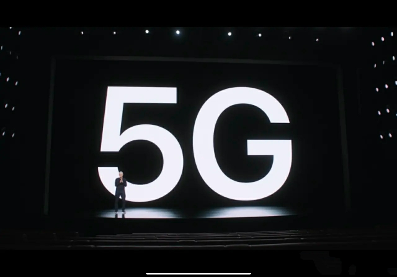 苹果|苹果12mini：没充电器，没耳机，没快充，单卡，电池2241mAh