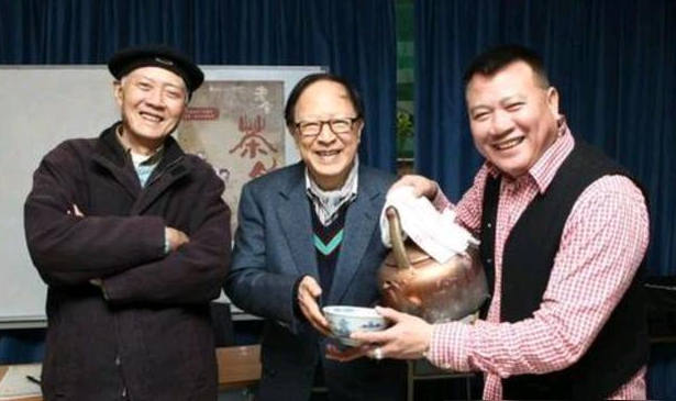「梁朝伟」又一老戏骨病逝!享年87岁一生未娶,周润发梁朝伟都是他的学生