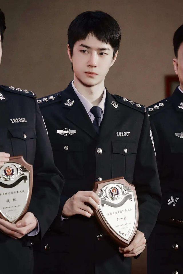 胡通明|在胡说八道？胡通明通告不自量力，王一博车队严厉警告后又秒删