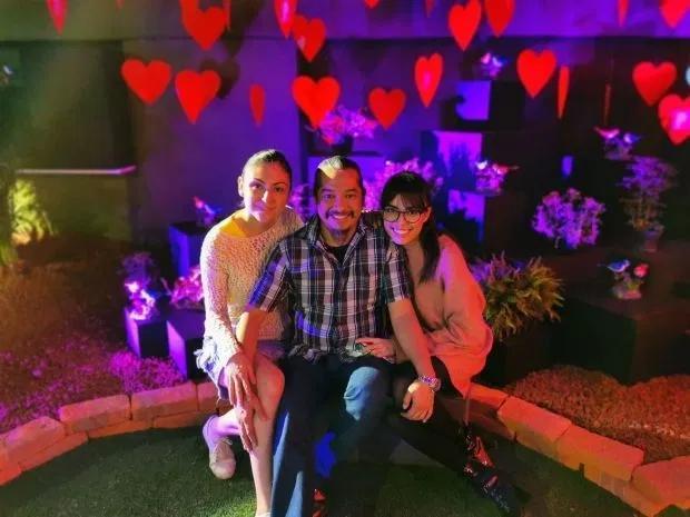 【墨西哥】墨西哥富豪夫妇挺会玩！生活无聊邀请18岁女生一起过，三人很相爱