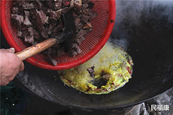 肺癌|肩膀痛了半年，一直没好，最后查出肺癌，为何肺癌会引起肩痛？