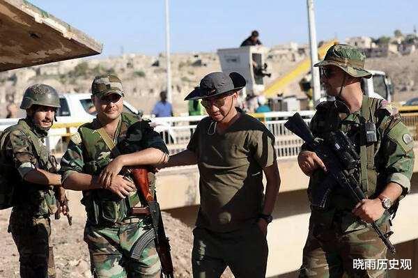 「特种兵」俄罗斯特种兵为救中国记者阵亡，临终将妻子托付记者，结局很感人