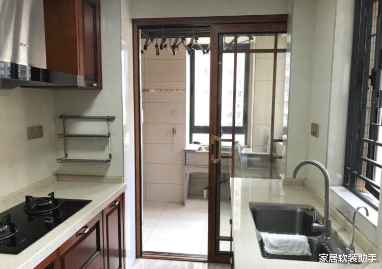 @刚完工的新中式新家，电视墙大气时尚，榻榻米功能很强大，晒晒！