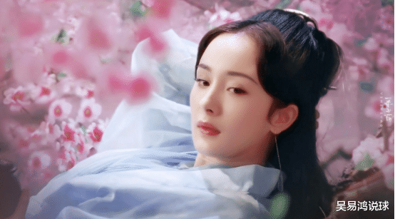 #杨幂#杨幂私服自拍照遭到了“照妖镜”滑铁卢，全球代言人惨翻车
