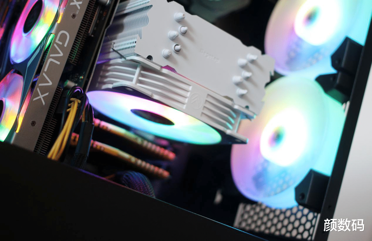 |七年没变还缩水？十代酷睿原装风扇你敢用？我还是决定花钱升级了