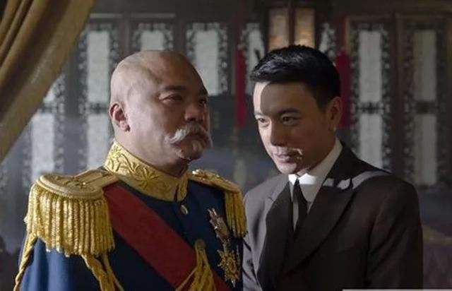 『袁世凯』袁世凯喝醉回家，把儿媳当成老婆，次日定了1条铁规，儿媳很高兴