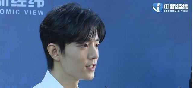 肖战▲肖战《中新经纬》专访：为过去的言论道歉，28个字总结这3个月