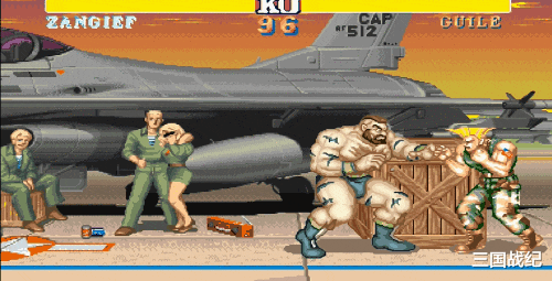 街机游戏|经典街机游戏中让玩家哭笑不得的抱摔,甚至连桑吉尔夫都黯然失色!