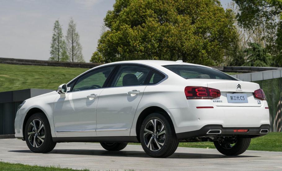 『雪铁龙C5』先开雪铁龙C5,再花17万提红旗H5,车主:想说三个字