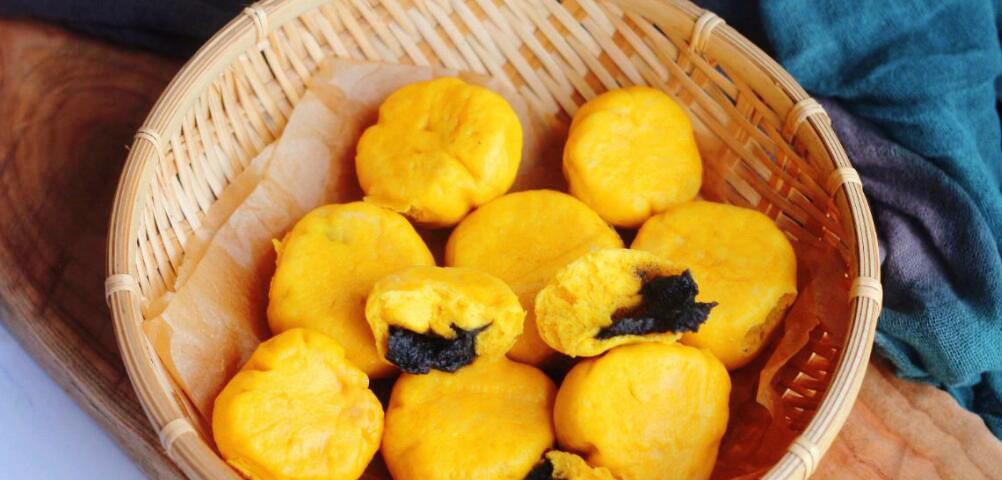 『南瓜』白发最怕这食材，坚持每天吃一点，气血双补，头发慢慢变黑了真好