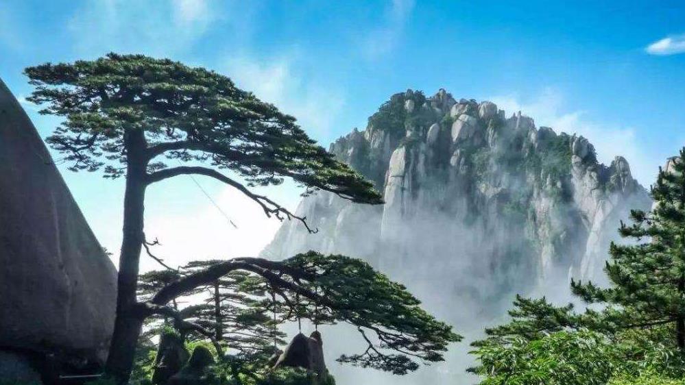 『华山』中国五大名山，去过其中一座就很厉害了，全去过的人几乎没有