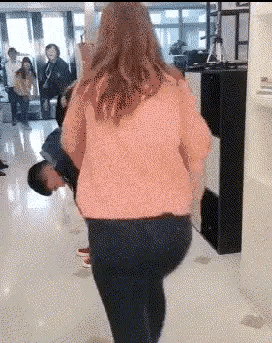 |你怎么就摔倒了呢？这东西断了该怎么办啊！