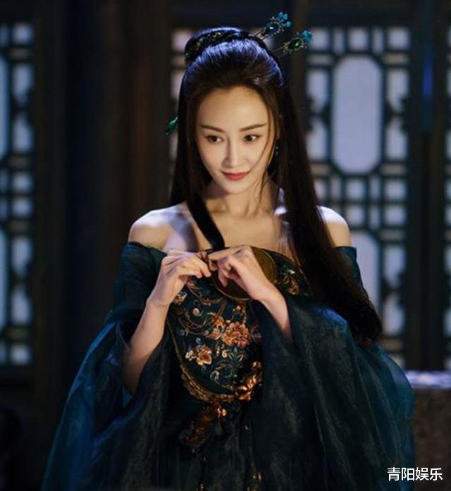 洪金宝|被冯小刚捧红，成龙接着捧，洪金宝等着捧，为何她能被大佬独宠？