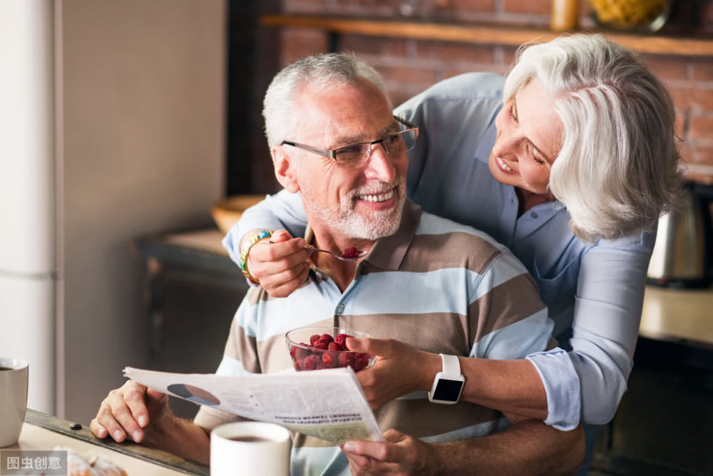 『肺癌』人过50岁，进入大病高发期，牢记：两种肉要少吃，1种肉可多吃