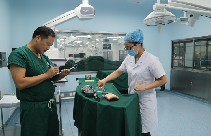 医生|985学医好，还是计算机？前者越老越贵，后者有3个“绝对优势”！