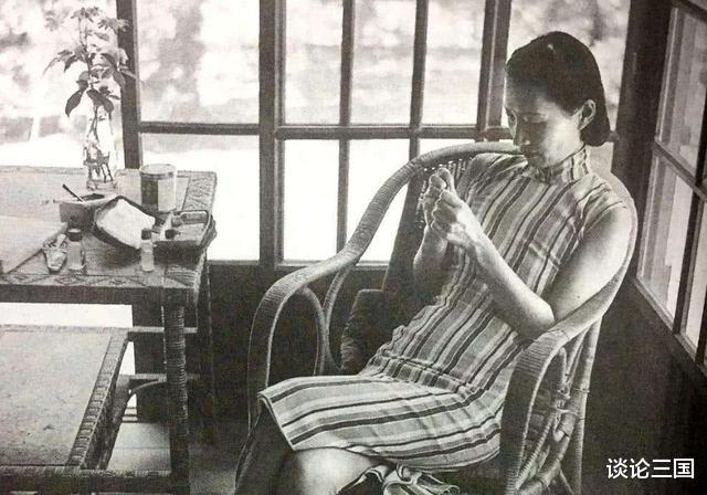 张学良|蒋介石为何不让儿子放张学良?临终前说了4个字,还是担心那方面