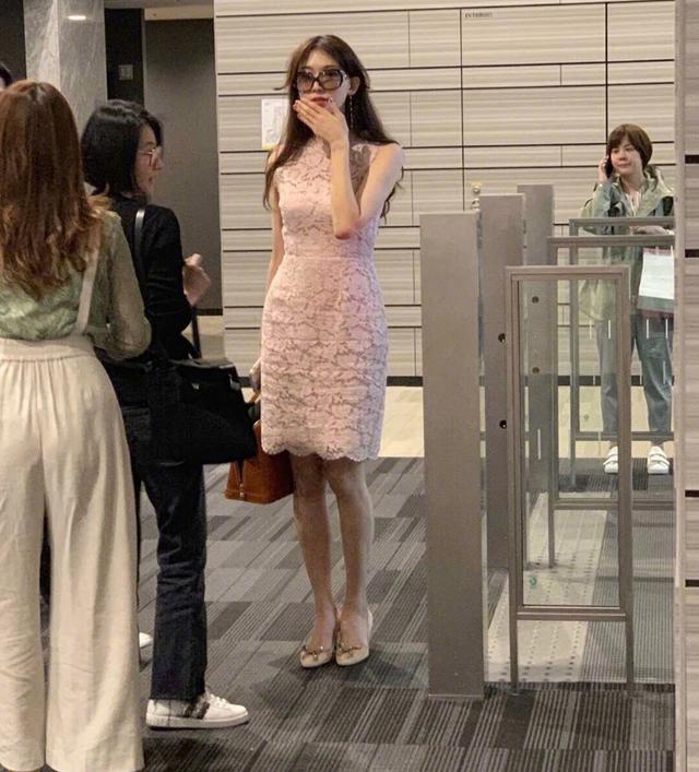 「」黑泽志玲高清近照曝光，你能看出来这是45岁的女人？