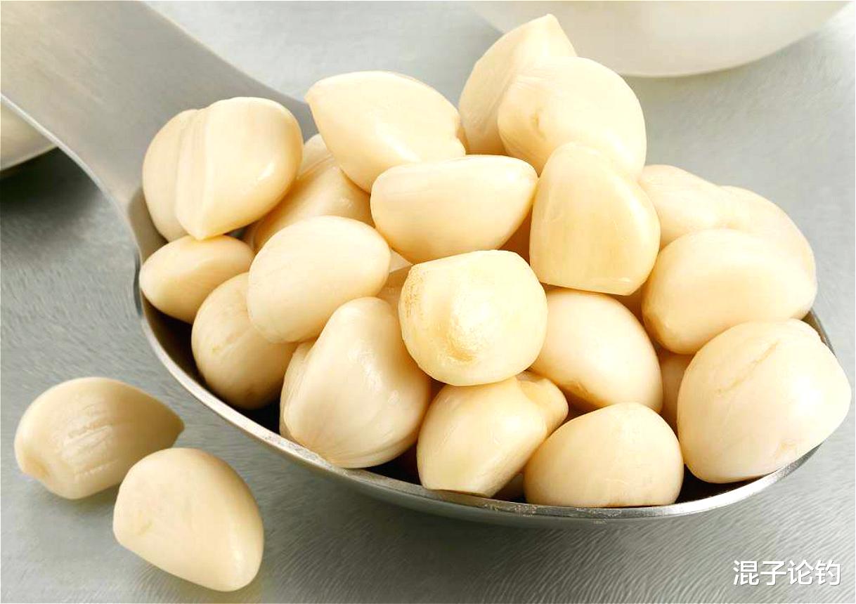 [大蒜]夏天野钓用大蒜，简单又高效，啥鱼都能钓