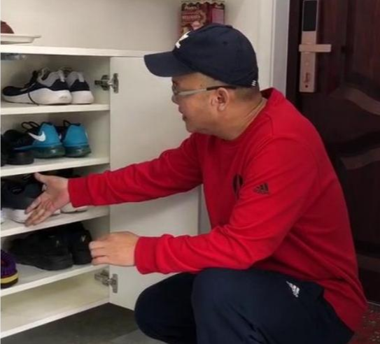 |家里装修，入户门与左右墙处同一水平线，鞋柜应该怎么设计？