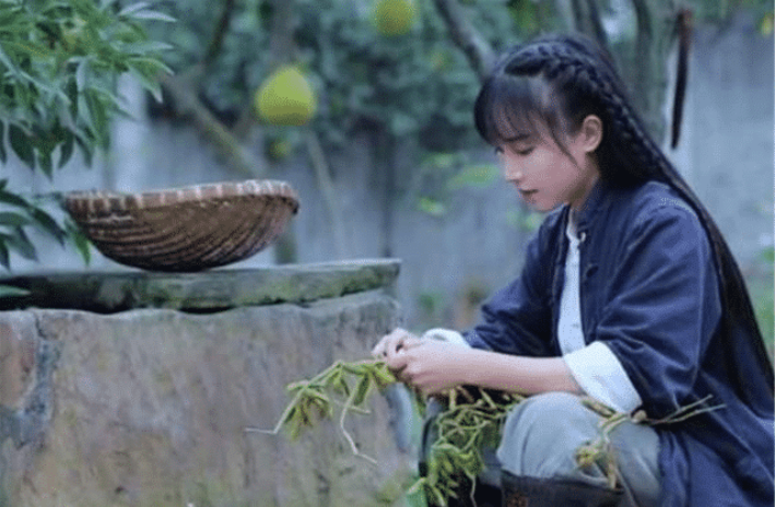 『辣条』李子柒视频做辣条，原本看着流口水，却在滤镜消失那一刻都变了