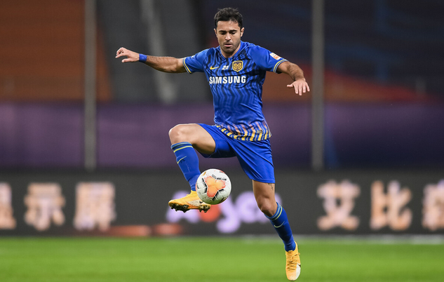 江苏苏宁|3-8！创下3年尴尬！苏宁“残阵”仍一招克上港：2奇兵首发四翼齐飞