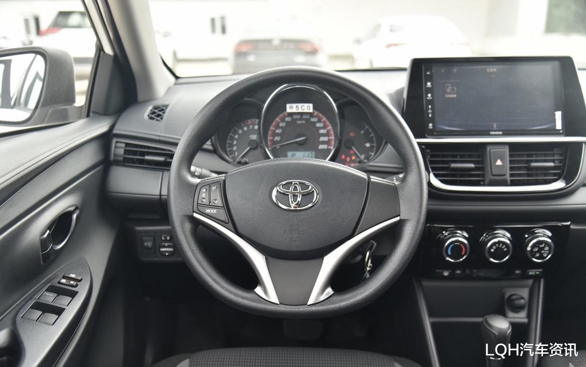 本田飞度|真正的丰田省油王，低至7.38万，油耗4.9L，一公里不到3毛钱