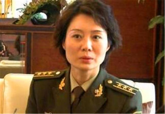 『雷敏』她是中国“最美”武警，大校军衔，曾拒百万年薪，最后嫁了一保安
