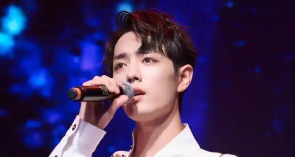 [肖战]肖战发布新歌《光点》：为了不让哥哥糊掉，每人要买105张新专辑