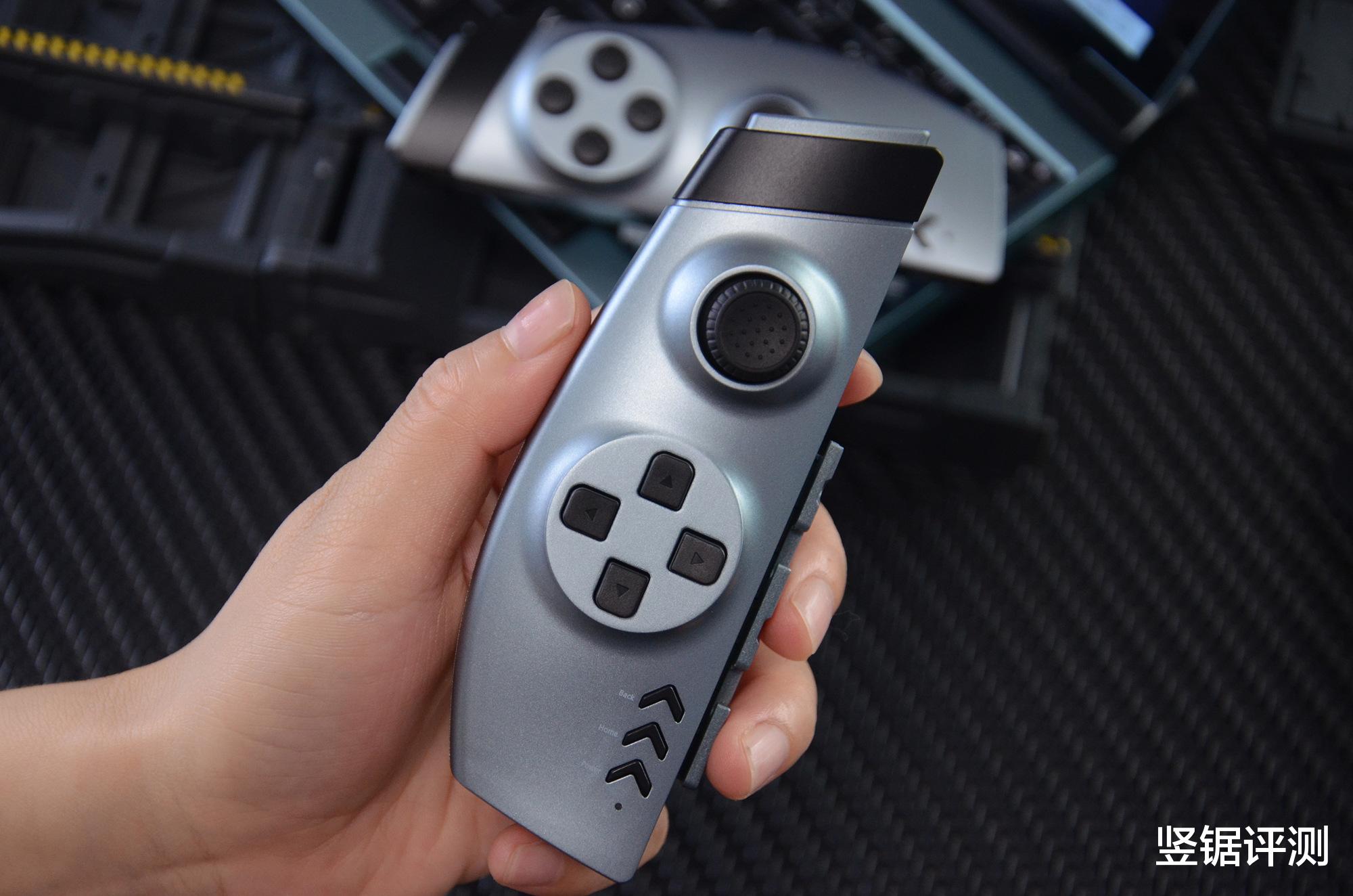 量子计算机|壹号本“7英寸迷你游戏本”图赏：搭载i5处理器，支持5G上网