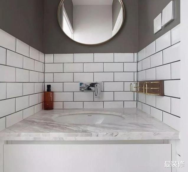 「」49㎡老房改造，小白砖走一波，秒变简约时尚的婚房