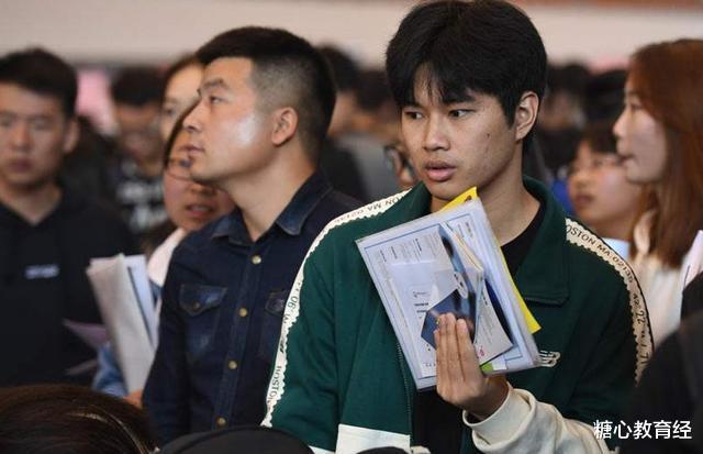 大学|我国39所985大学，被分为4个档次，学生们自查你的学校在哪档