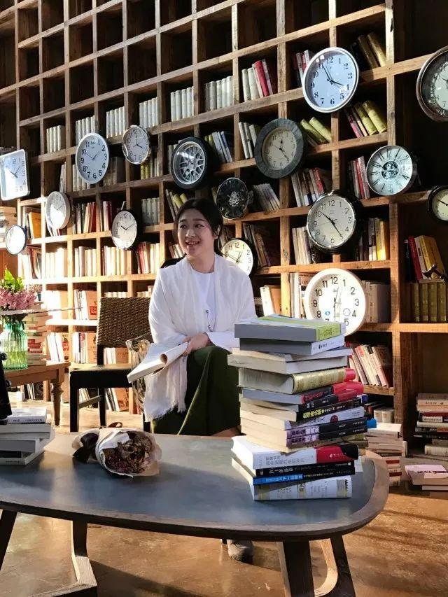 有趣商业故事|山东最大民办大学被卖1年了，由33岁女富豪掌舵，父女身家过百亿