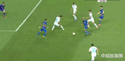 江苏苏宁|第84分钟绝杀！2-1！中超劲旅3轮疯抢7分，甩开鲁能3分坐稳第2