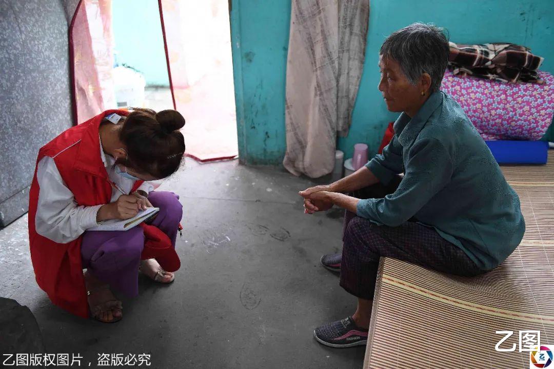 长江|1998年没有破的外护圩今年溃口，68岁老人还牵挂着地里的蔬菜