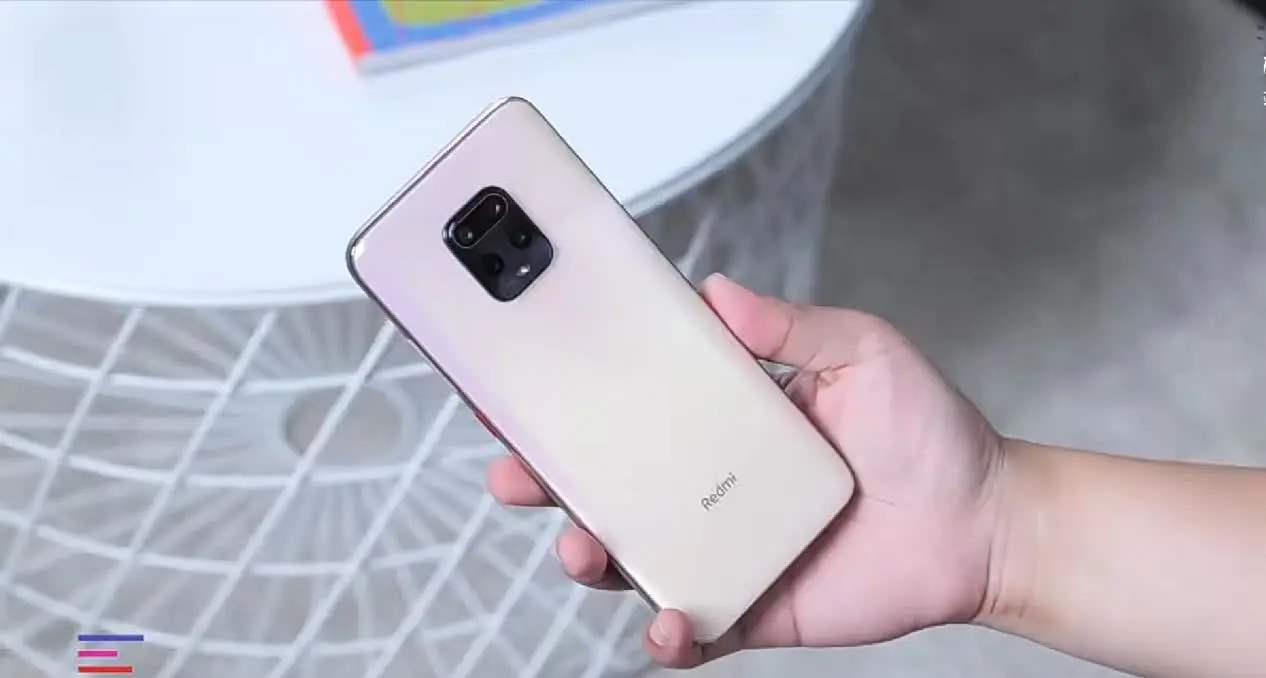 小米科技|小米憋大招，30倍变焦＋4520mAh＋屏幕指纹，1499元搞定！