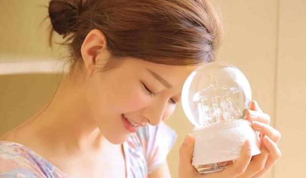 摩羯座▲6月,过去是你,未来是你,一直都是你,3星座此情不变,终成眷属