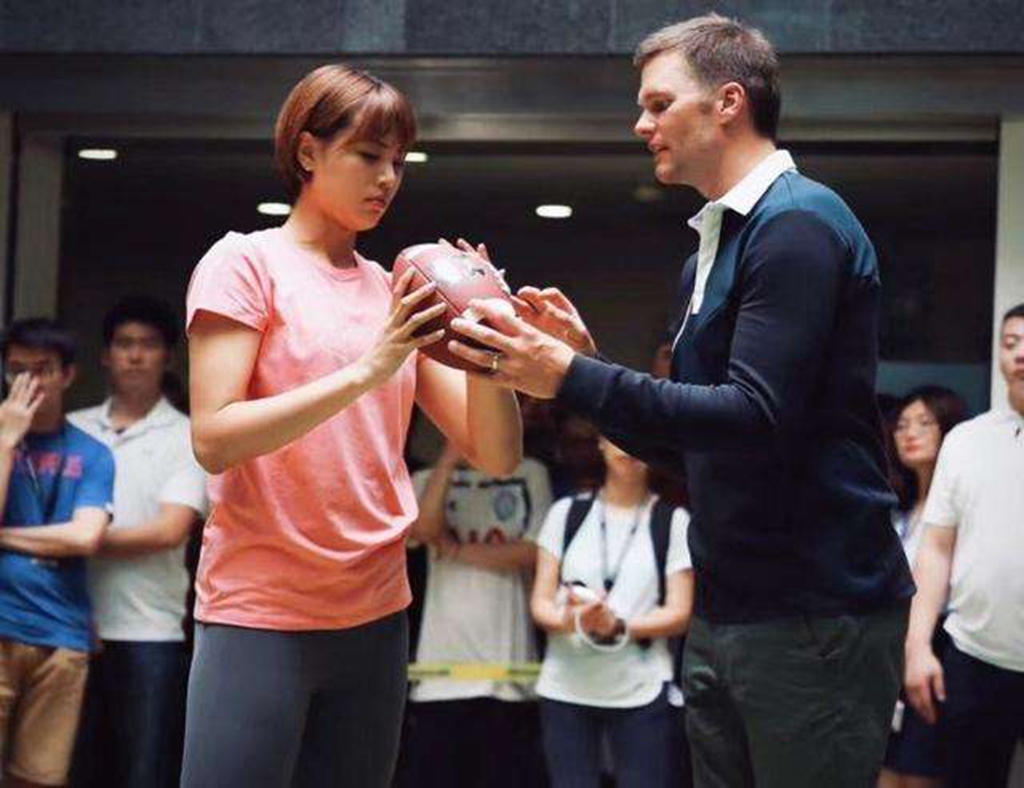 [女排]遗憾错过女排3比1夺冠夜！座驾价格超过7位数，31岁享受生活