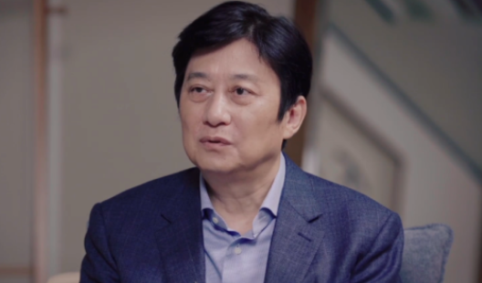 股价：奇葩！“一男四女”董事会刷屏，上市38天财富猛增72亿