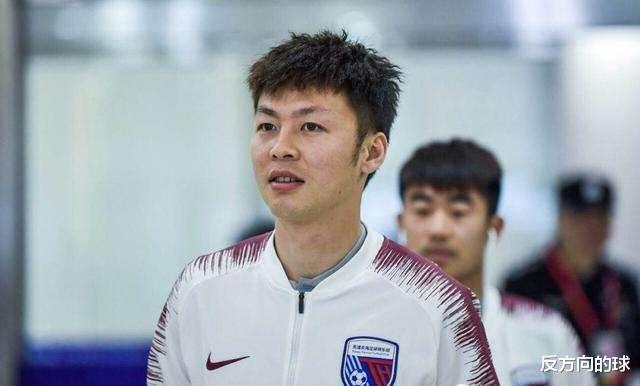 「广州恒大」深足连签两名左后卫有何深意?或是中间人,姜至鹏给恒大用?