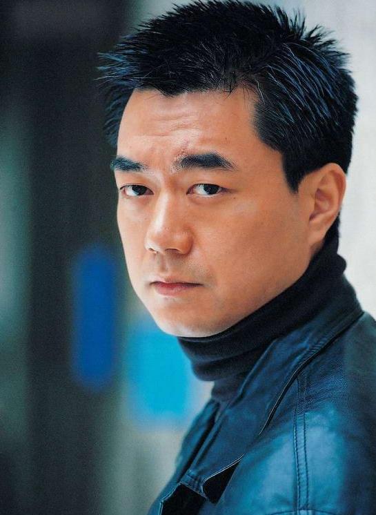 尹启相|1998年，30岁“大棍子”董勇，只剩下10元钱，靠“香妃”养一个月
