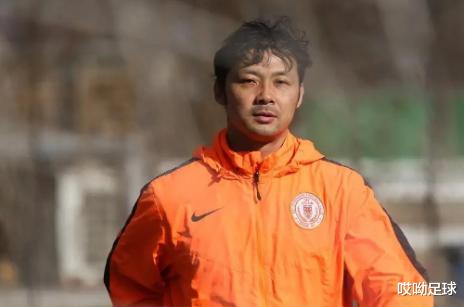 「中国足球」前国脚搞青训月薪4000曝光中国足球顽疾:没人脉寸步难行