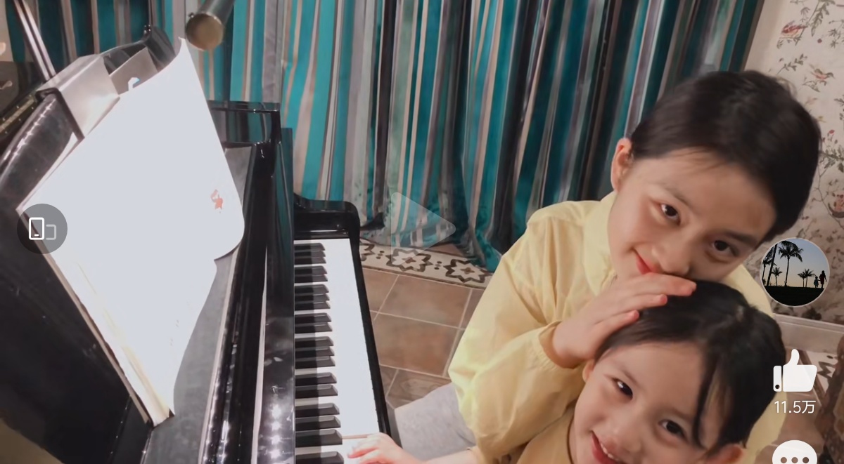 黄磊|黄磊小女儿生病接受冷冻治疗，小家伙痛到瘪嘴哭诉：再也不喜欢动物了